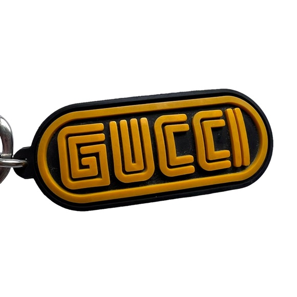 Gucci Techno Logo Keychain - Picture 2 of 7